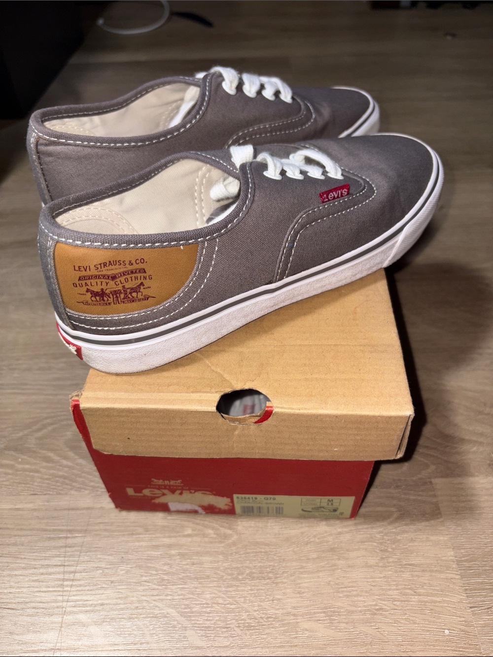 Levi's Gray Canvas Low-Top Sneakers with White Laces